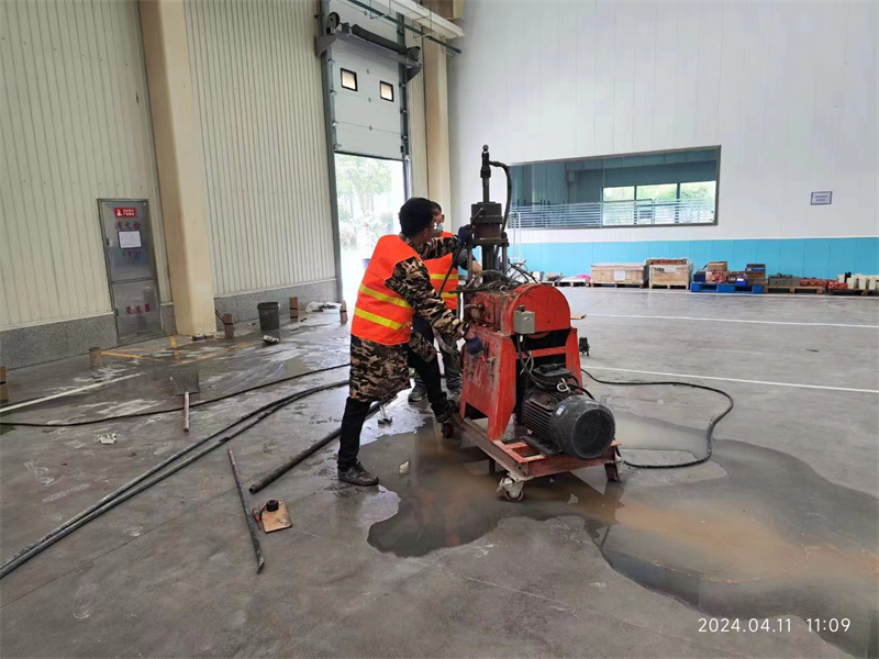 洛南厂房地面下沉塌陷注浆加固施工